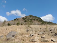 乾徳山(2,031m)単独登頂。