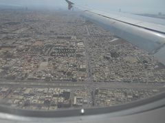 弾丸サウジアラビア1405　　「空港内で７時間のトランジットは、巡礼客で大混雑。」　　　～ジェッダ～