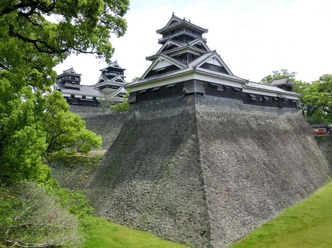 3月30日から名古屋(セントレア)＝福岡便が就航したスターフライヤー。<br />就航記念運賃のチケットをゲット出来たので、福岡＆熊本のたびへ行ってきました。<br /><br />２日目は初熊本！！<br />ネットで事前購入できる｢九州ネット早割７｣で九州新幹線を予約し、&quot;城郭 入場者数ランキング&quot; 全国第２位の熊本城へ。<br /><br /><br />♪♪九州ネット早割７♪♪<br />変更が出来ないなど制約はありますが、とってもお得な切符でした。<br />http://www.jrkyushu.co.jp/tottoku/ticket/<br /><br />