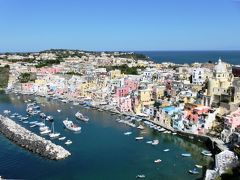 カラフルでかわいい港町『プローチダ島』