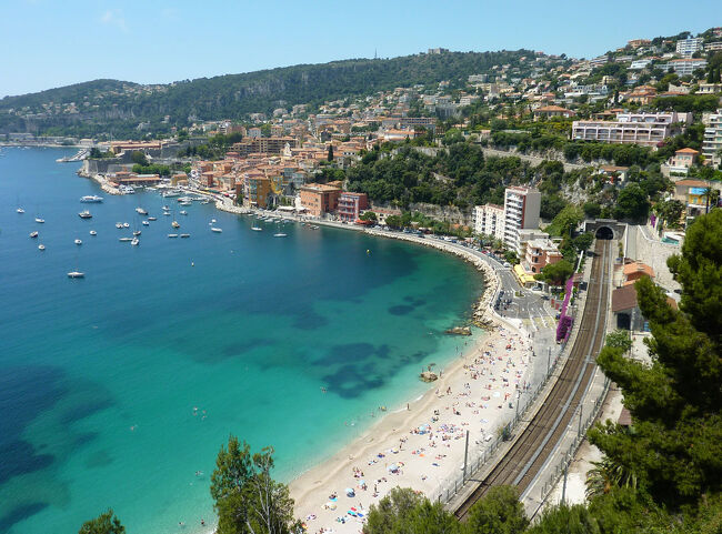 ニースに続いて快晴のVillefranche-sur-Mer<br />を訪れました。