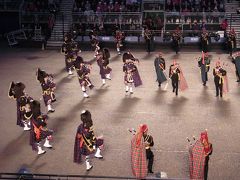 ヨーロッパの絶景を求めて一人旅☆イギリス・エディンバラ～街中お祭り騒ぎ！夏の祭典ミニタリー・タトゥー&学生寮にお泊り～