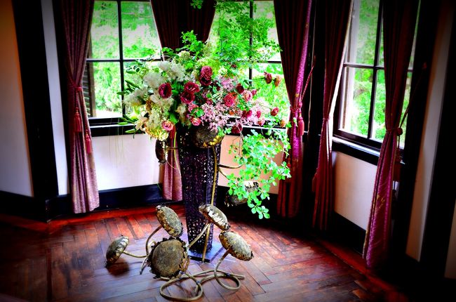 山手西洋館の花と器のハーモニー2014　　今年はスィーツ　　～外交官の家・ブラフ１８番館～　　
