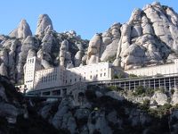 モンセラット_Montserrat　奇岩の山にそびえる聖地！カタルーニャ人の心の故郷