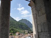 初夏の優雅な北イタリア旅行♪　Ｖｏｌ１０４（第７日目午後）　☆リーバ・デル・ガルダ（Riva del Garda)：アッポナーレの塔（Torre Apponare)から素晴らしい眺望を楽しむ♪
