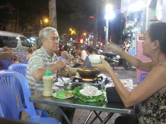 2014 サイゴン前半では安宿と高級宿を順に泊まったり、あちこち食べ歩いたりしました！