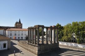 2012年ポルトガル・パリ旅行記　第19回　エヴォラ観光　ローマ時代の神殿を眺め、街歩き