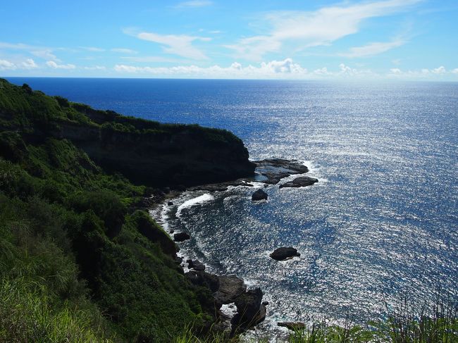 毎日一緒にいて、家族みたいな同期3人で初の海外旅行。<br />行き先は「SAIPAN」!!!<br /><br />私は大学の卒業旅行ぶり、2度目の訪問。<br />やっぱりサイパン好きだな〜<br />何もないけど、それがいい。大自然が残ってて。<br /><br />本当にいい思い出になりました。<br />また行きたいな、サイパン。