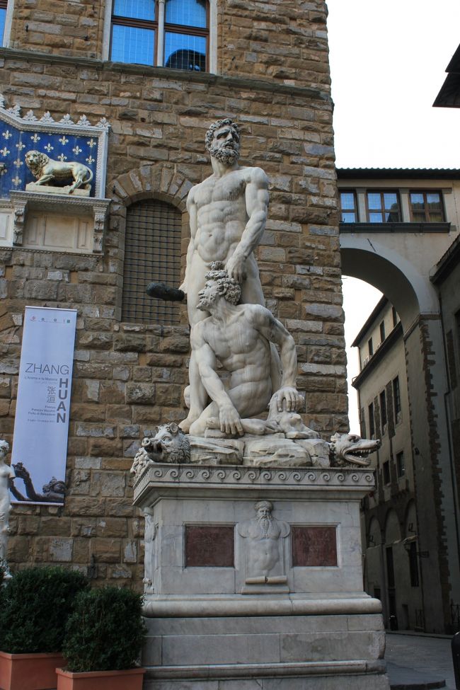 フィレンツェが芸術の街と言われるのはまさにこんな芸術を見た時