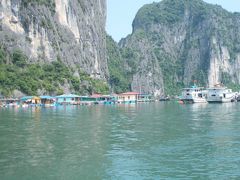ベトナムの首都ハノイと世界遺産ハロン湾4泊5日の旅（台北経由にて）2日目バッチャン村観光とハロン湾へ