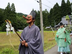 旅するイルカ♪　京都　美山　祇園社の神楽へ　Part 2　（練り歩き編）