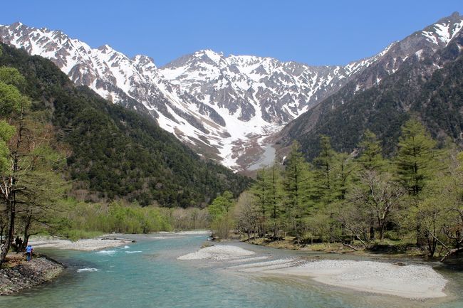 平湯温泉平湯館の駐車場に車を泊め、平湯バスターミナルから上高地へ。大正池から河童橋まで散策。平湯バスターミナルに戻り、乗鞍スーパー林道を経由して乗鞍高原へ。善五郎の滝・牛留池コースと一の瀬園地周遊コースを散策。天候にも恵まれ美しい景色の中、楽しいハイキングが出来ました。