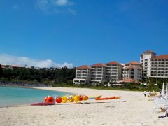 2014夏休み：沖縄で優雅に過ごす３泊４日　（３）ビーチ＆プールで日焼け編