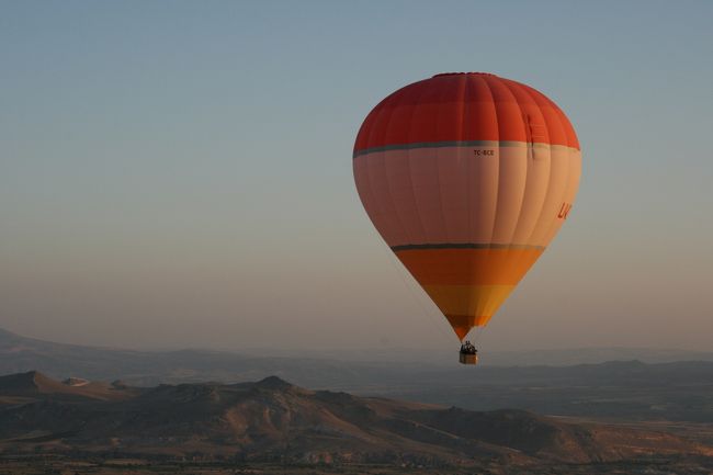 念願のカッパドキアで気球に乗ってきました(^^)<br />トルコの旅、カッパドキア編です♪
