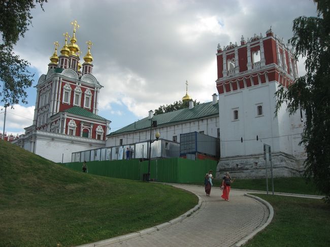 ’１４　ロシア旅行２３　ノヴォデヴィチ修道院～クローシュカ・カルトーシュカ