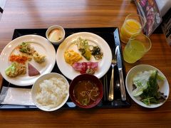 ０７．梅雨時の西日本出張　ホテル ロコアナハ（Hotel Rocore Naha）　レストラン アレッタのバイキングの朝食