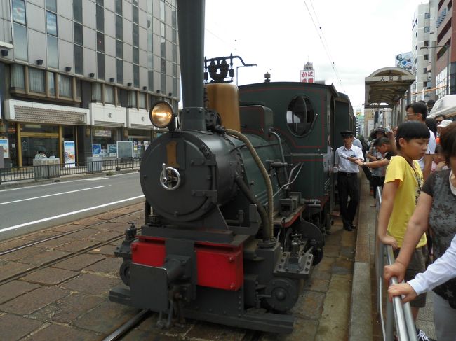 時間があるので、朝8時55分発の坊ちゃん列車に乗って松山城まで行ってきました。<br />ＳＬを小型にした形で松山市内を走る姿は可愛らしくていいものですね。<br />道後温泉の良い思いでになりました。