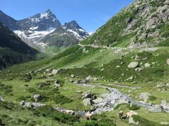 大人旅スイス4日め　絶景スステン峠をPost bus そして氷河急行でツェルマットへ編
