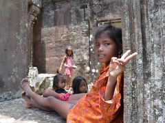 子供たちの元気な笑顔に会いに行こう ２０１４年夏 カンボジア シェムリアップ カンボジア の旅行記 ブログ By ぬいぬいさん フォートラベル