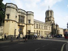 イギリスを気ままに旅行 ⑥ ー Oxford ( 牛津 ）は大学と学生の街、学問の府、近代建築の街