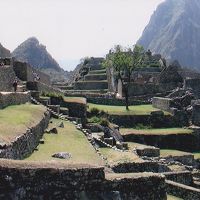 天空の都市マチュピチュを見るペルー旅行