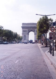 1944年８月19～26日　「パリは燃えているか」（砂布巾のＬＷ　第８章３）＋パリの街並み