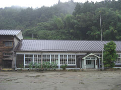 廃校・・その寂しい響き　　初原小学校