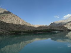 タジキスタンの宝石　イスカンダル・クル湖紀行　その２　早朝の南岸散歩
