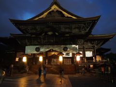 善光寺・商店街のお花市