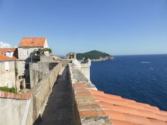 初地中海クルーズ!その⑤初寄港地はクロアチアのドブロブニク。どこまでも青い空と、紺碧のアドリア海。城壁一周はきつかった～！