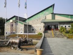 ネパール７７：　「ポカラ徘徊」　と　「国際山岳博物館」