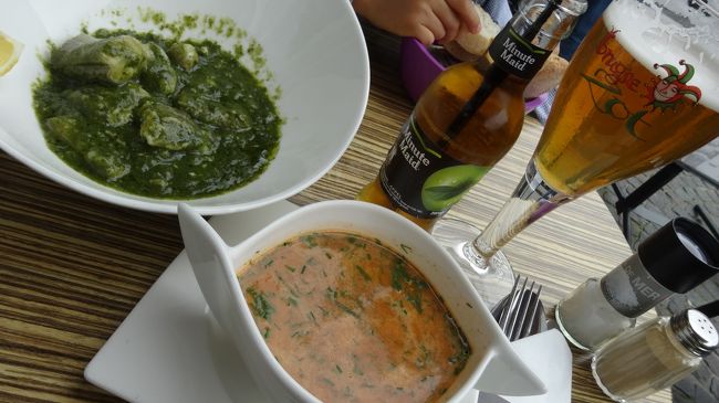 今年の夏は母と６歳の息子で、ドイツ・ベルギーの１０都市を巡ってきました（父親は残念ながらお仕事でした）<br /><br />□7/28 羽田空港へ<br />□7/29 ０：５５発 NH203便<br />　　　フランクフルト　6:05着<br />　　　　　　　マインツ日帰り<br />　　　Hilton Frankfurt Airport泊<br /><br />□7/30　ICEでケルンへ<br />　　　　タリスでブリュッセルへ<br />　　　　9Hotel 泊（３泊）<br /><br />□7/31 ゲント日帰り<br /><br />□8/1 アントワープ日帰り<br /><br />■8/2 ブルージュ<br />　　　　Crown Plaza泊<br />□8/3 ブルージュ・ブリュッセル<br />　　　　9Hotel泊<br /><br />□8/4 　タリスでケルンへ<br />　　　　ICEでフランクフルトへ<br />　 Hamburger Hof Hotel泊<br /><br />□8/5 リューデスハイムへ（の予定が...)<br />　ライン川下り（KDライン)<br />　 St.Goar下船　<br />　　 　　古城ホテル泊（Romantik Hotel Schloss Rheinfels)<br /><br />□8/6 ライン川の大蛇行を見に、Boppardへ<br />　　　　フランクフルト<br />　　　　Hamburger Hof Hotel泊<br /><br />□8/7 フランクフルト<br />　　　　20:45発 　NH0224便<br /><br />□8/8 14:55羽田着