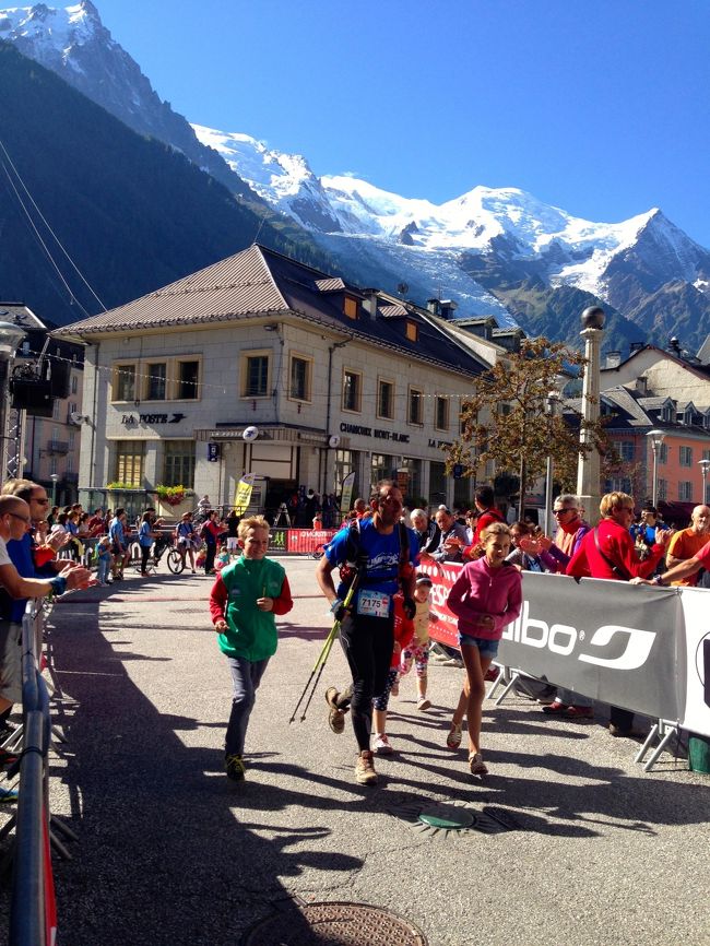 ウルトラ・トレイル・デュ・モンブラン (Ultra Trail du Mont-Blanc) 、略してUTMB。フランス、イタリア、スイスにまたがる美しいモンブラン山塊を46時間以内に走って一周する、距離168km、累積標高差9600mにもおよぶ壮大で過酷なトレイルランニングレースです。<br /><br />そんなUTMBに夫が出場。夫はランナーとして、私はサポート役として、そして私の両親は応援団としてシャモニーに集結。トレイルランナー憧れの大会を楽しみつつ、美しいアルプスを堪能してきました！！<br /><br />＊＊その３は旅行４日目〜７日目・フランス編（レース前日まで）＊＊