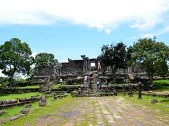 カンボジア　もう一つの世界遺産　　天空の遺跡　プレアヴィヒア