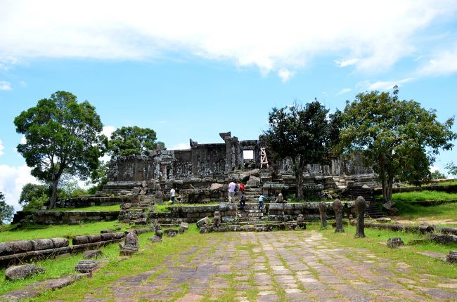 カンボジア　もう一つの世界遺産　　天空の遺跡　プレアヴィヒア