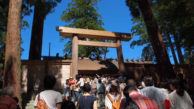 「おかげまいり」で伊勢神宮