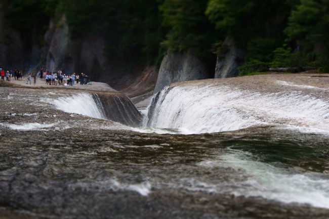 天気が良いのでどこかへ出かけたいなあ。<br /><br />これから尾瀬はちょっと時間的に無理だ。<br />ロープウェイとか乗って・・・<br /><br />そう言えば吹割の滝ってどこ？<br />なんか滝のそばまで行けるみたいだったよ。<br /><br />行きはよいよい、帰りは・・・。<br /><br />