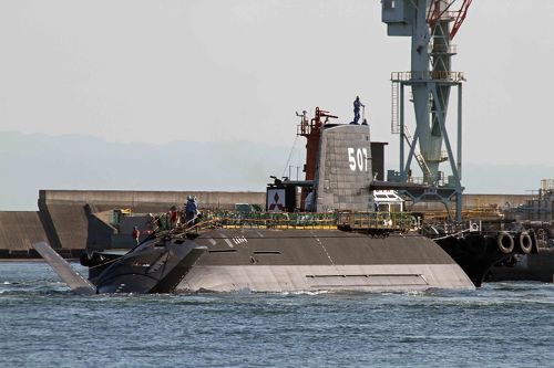海上自衛隊　希少　潜水艦　じんりゅう　チャレンジ 潜水艦 じんりゅう お披露目 神戸 海上自衛隊』神戸(兵庫県)の