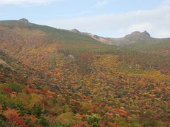 雄大な紅葉の安達太良山と仙山線交流電化秘話（福島・宮城）