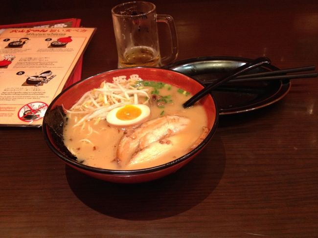 二泊三日のバンコク出張。<br /><br />観光に行く時間は無く、ただ日本食を食べ歩きました。<br />4か月前の為、少し記憶が薄れています。