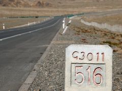 2013年中国新疆放浪記040・敦煌への道程は長い…その１・先ずは青山&#22497;口まで。