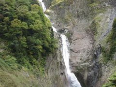 2014年　立山高原をバスで走り景色を楽しみました。称名の滝を見に行きました。