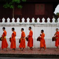 ゆっくりと流れる時間に癒されて　ラオス・ルアンパバーン一人旅【DAY2：托鉢と料理教室】