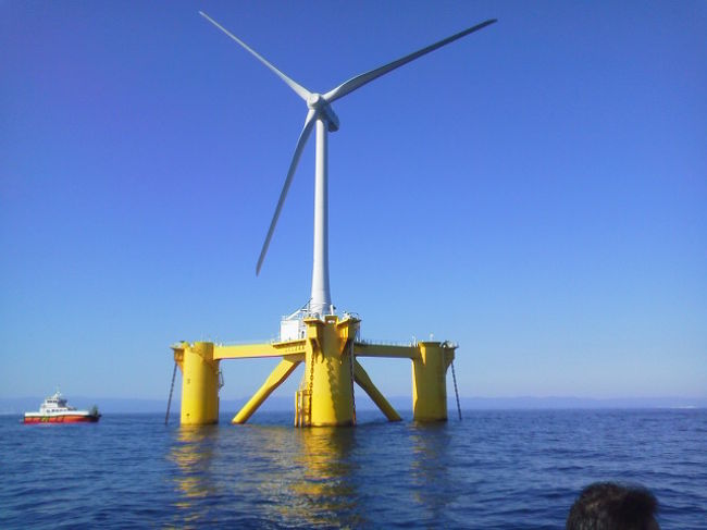 福島県の沖合で試験運用開始から1年が経過した、浮体式洋上風力発電所「ふくしま未来」の工場見学に行ってきました。<br />詳細はこちら　http://www.nippon.com/ja/views/b01506/<br /><br />