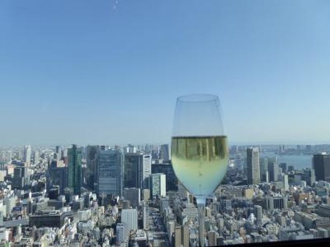 Tokyo：最高級ホテル「Andaz」のスイートルームとダイニング「Tavern」で優雅なランチ♪