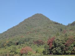 信仰の山、ちょっとした岩登りが出来る戸神山登山