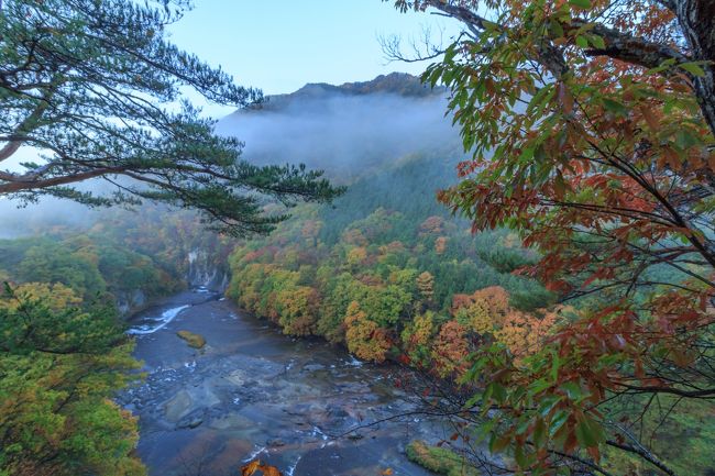 まだ一度も行っていない関東の県が一つだけ。それは群馬県<br />いつものように早朝に神奈川の自宅を出発(4:00)<br />吹割の滝→ロックハート城→榛名湖→大澤屋→富岡製糸場を巡ってきました<br />
