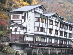 「船でしか行けない秘境の一軒宿：大牧温泉」に宿泊した富山の旅②～「庄川水記念公園」で遊んで、いよいよ秘境の湯「大牧温泉」に上陸します