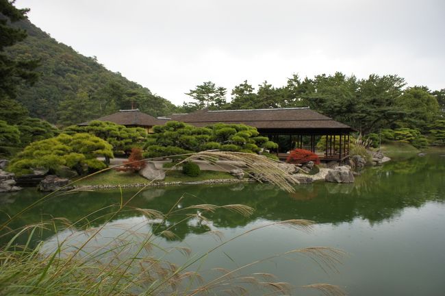 高松市外から車で２０分ほど、屋島にあるオーベルジュドオオイシに泊まり、初日は金毘羅さん、２日目は栗林公園訪問。どちらも期待以上の観光地。<br /><br />特に栗林公園は、まさに天下一の名園でした。