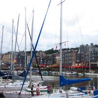 2014年　今年のフランス前半は妹二人も一緒 　エトルタ～オンフルールへ　オンフルールって素敵な名前♪